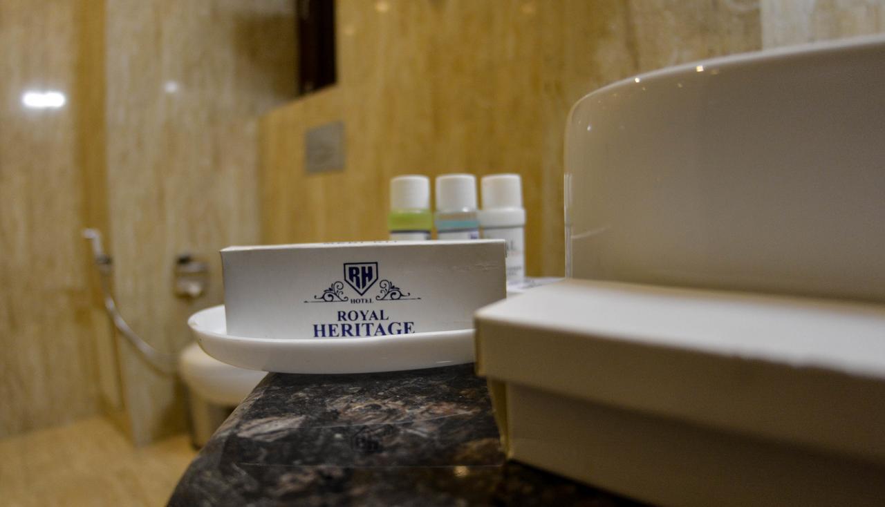 Hotel Royal Heritage Srīnagar Extérieur photo